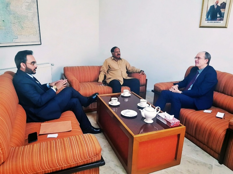 Chairman, GPS in discussion with the High Commissioner of South Africa to Pakistan on Palestine Cabinet Mission.