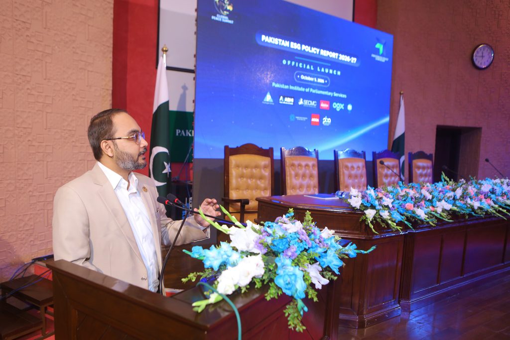 Founder & Chairman Global Peace Summit, Shaikh Mahmud bin Ilyas, addressing the audience at the Pakistan ESG Policy Report launch event at PIPS.