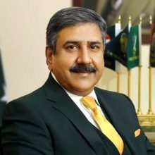 Lt. General Omar Mahmood Hayat 1x1